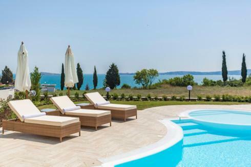 July'S Island Deluxe Lejlighed Chernomorets Eksteriør billede